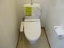トイレ　温水洗浄便座付きのトイレです。