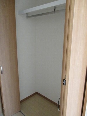 収納　およそ１間ほどのクローゼット