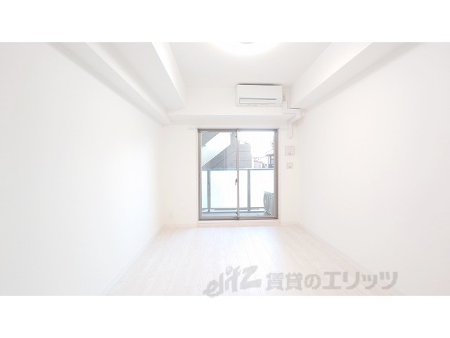 居室・リビング　居室