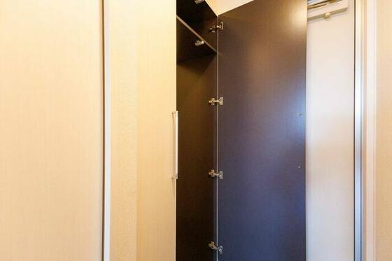 玄関　シューズボックス