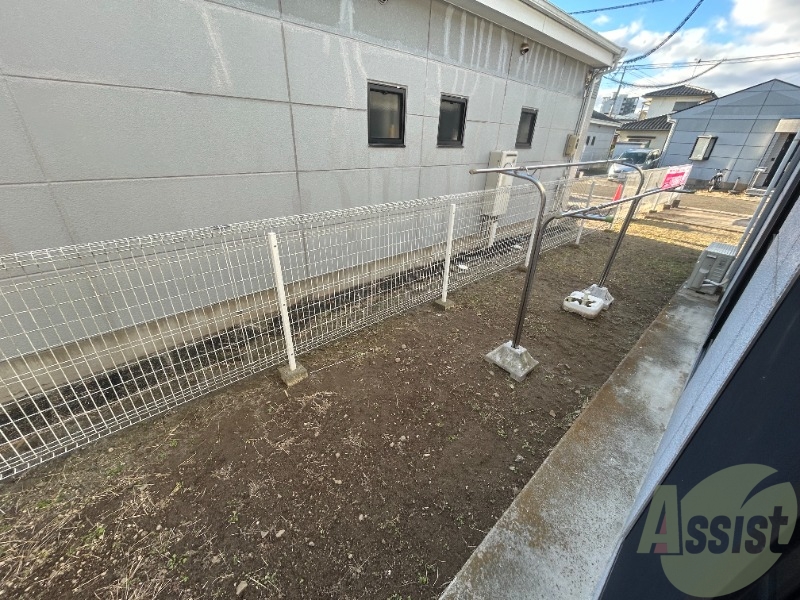 バルコニー　専用庭が付いております。色々な使用、用途がありそうです。