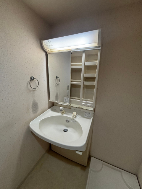 洗面設備　洗面台交換予定です！