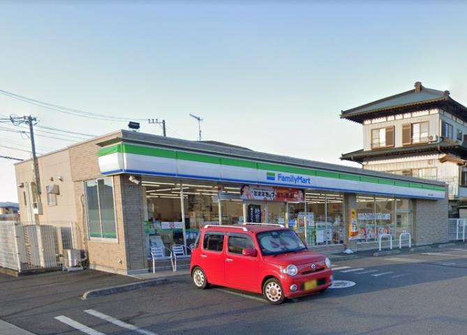 コンビニ　ファミリーマート厚木及川店（コンビニ）まで801m