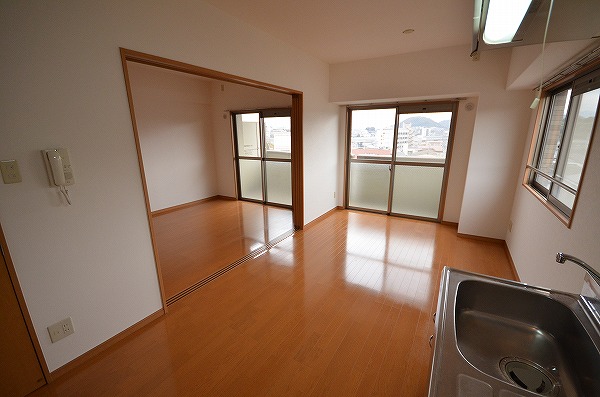 居室・リビング　リビング