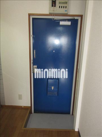 玄関　下駄箱付きの玄関