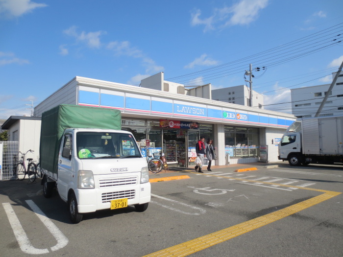 コンビニ　ローソン（コンビニ）まで360m