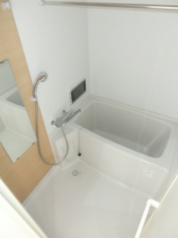 バス・シャワールーム　※別部屋参考写真