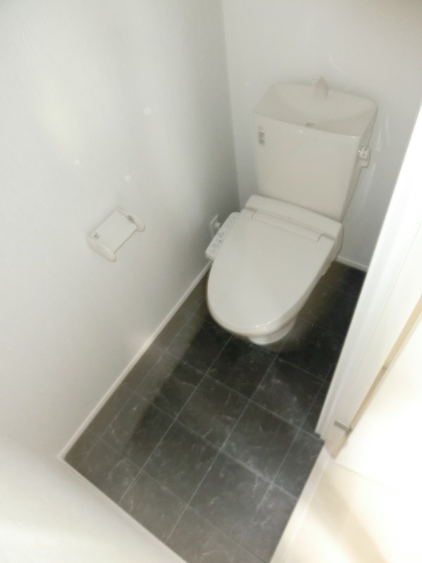 トイレ　※別部屋参考写真