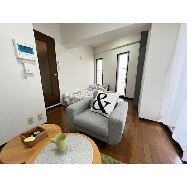 居室・リビング　※別室の参考写真の為、現況優先です。