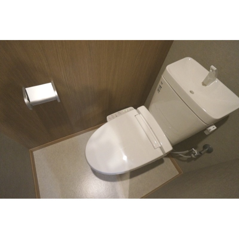 トイレ　別号室