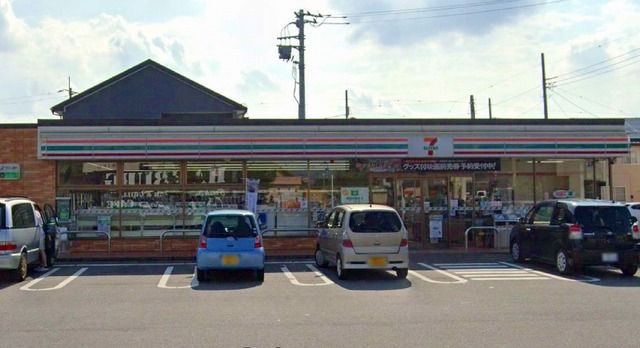 コンビニ　セブンイレブン伊勢崎羽黒台店（コンビニ）まで160m