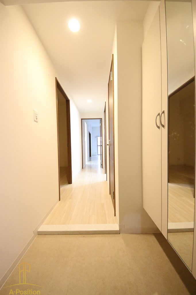 玄関　ルボワ天満橋