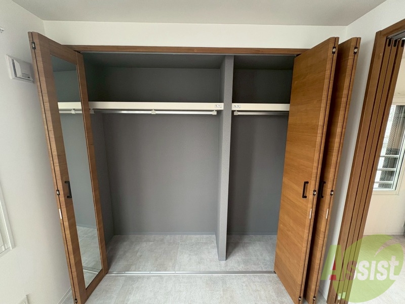 収納　収納もバッチリあるのでお部屋が片付きますよ！