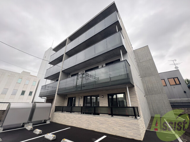 建物外観　中央区北１４条西「Ｆｌａｎｄｒｅ桑園（フランドール桑園）」