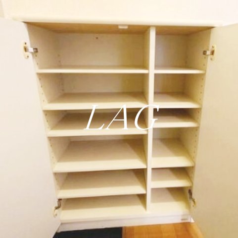 収納　シューズボックスです。