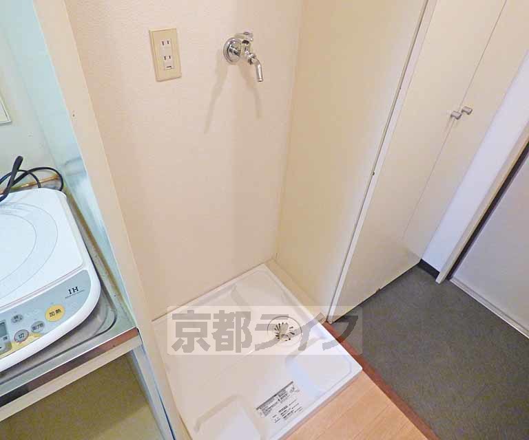 その他設備　室内に洗濯機置けます。