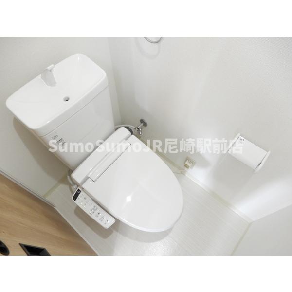 トイレ　トイレもきれいです