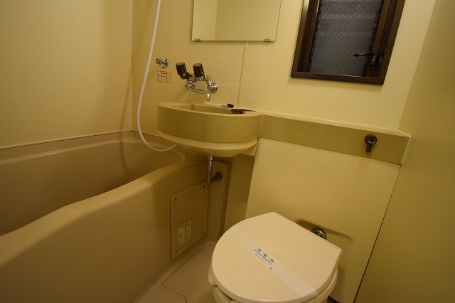 バス・シャワールーム