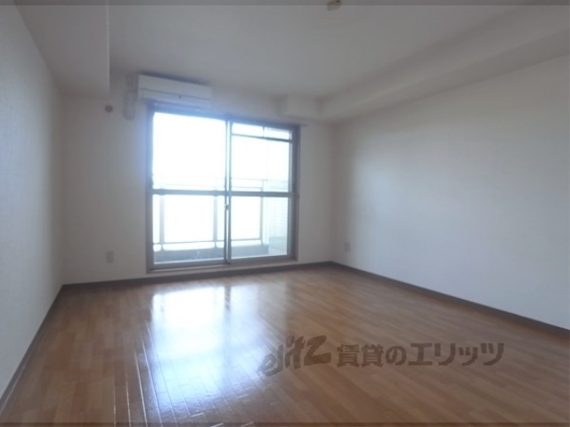 居室・リビング　居室