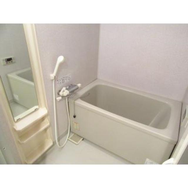 バス・シャワールーム　※写真は同タイプ住戸です。