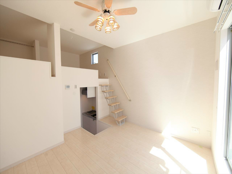 居室・リビング　洋室6.1帖　ロフト6.1帖　イメージ画像