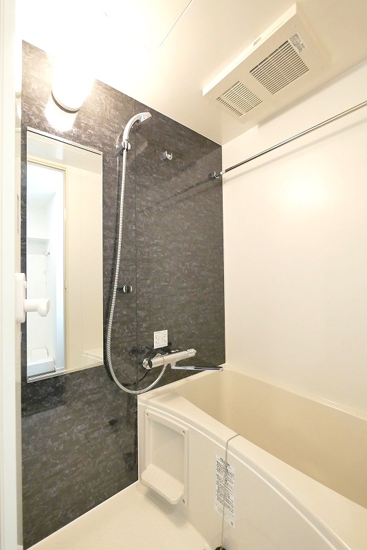 バス・シャワールーム　内装もきれいです