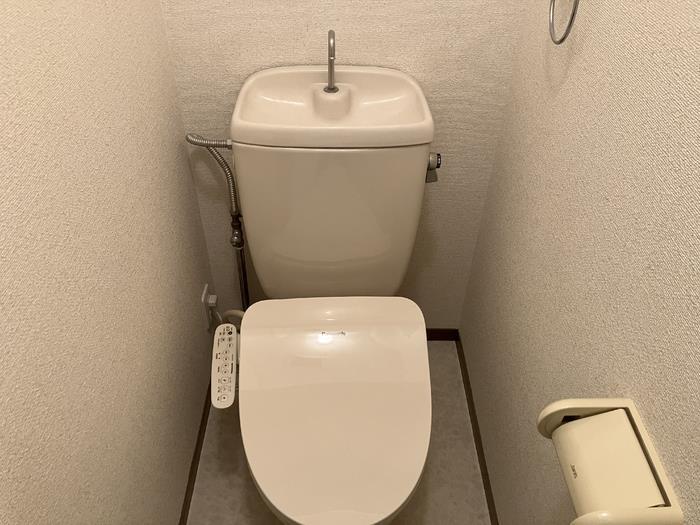 トイレ　温水洗浄暖房便座