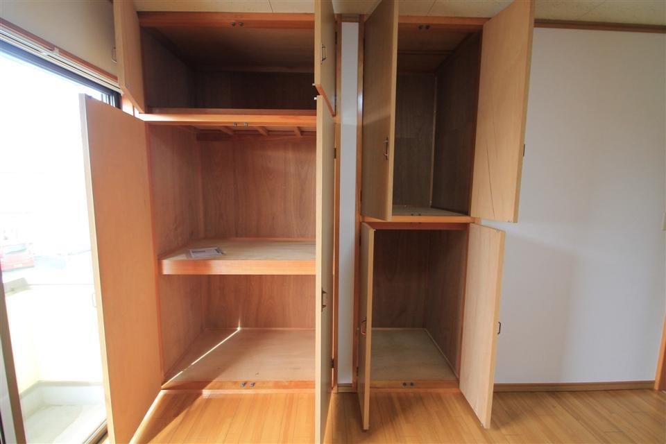 収納　クローゼットたくさんで、好きな洋服もいっぱい収納出来ます。