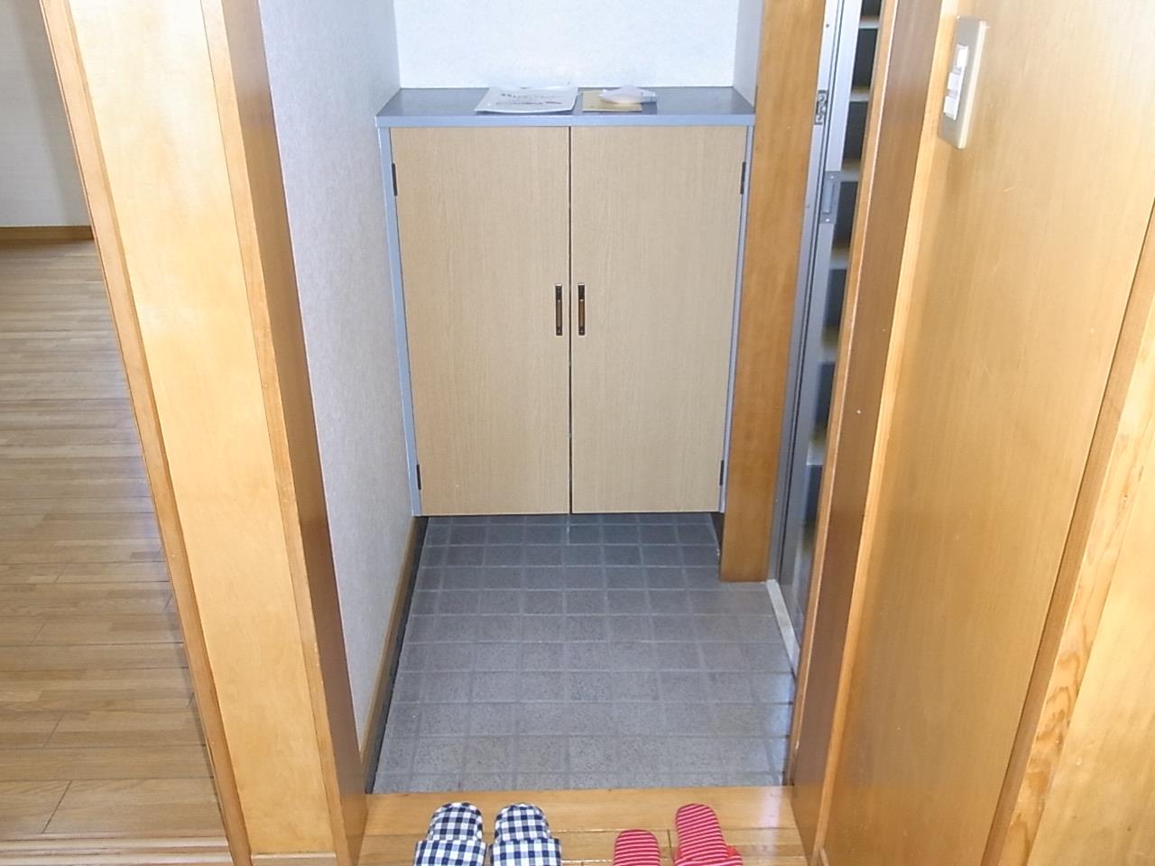 玄関　シューズボックスも付いています♪