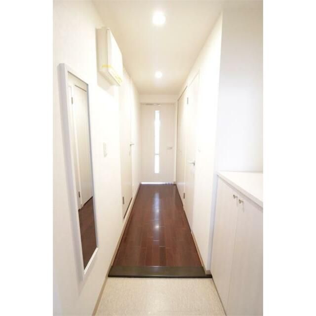 玄関　★屋根付き駐輪場スペースです★