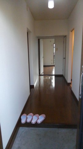 フルールド西神戸の玄関写真