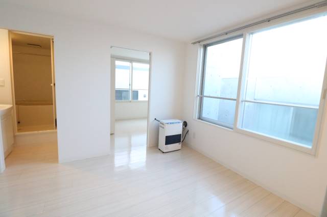 居室・リビング　明るいリビング♪