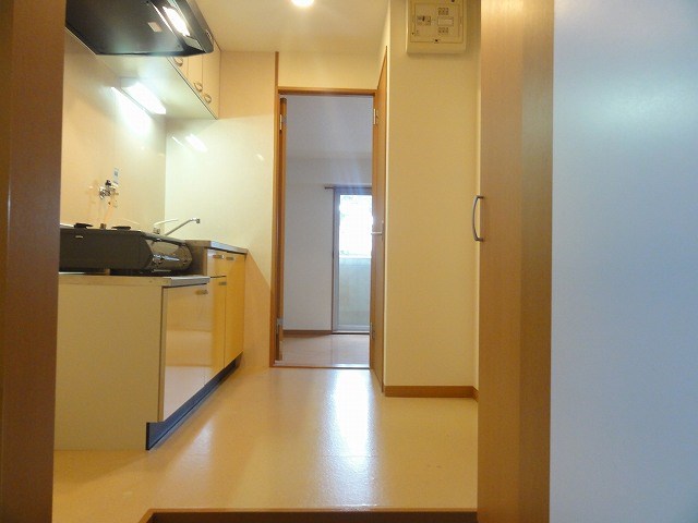 玄関　同物件別部屋