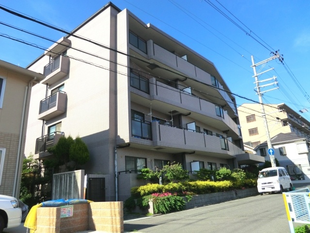 建物外観　オートロック・モニター付きインターホンで安心♪