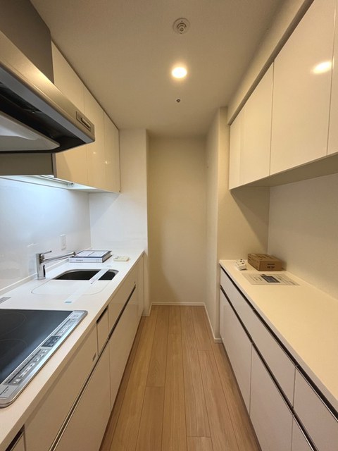 キッチン　※写真は同タイプ住戸です。