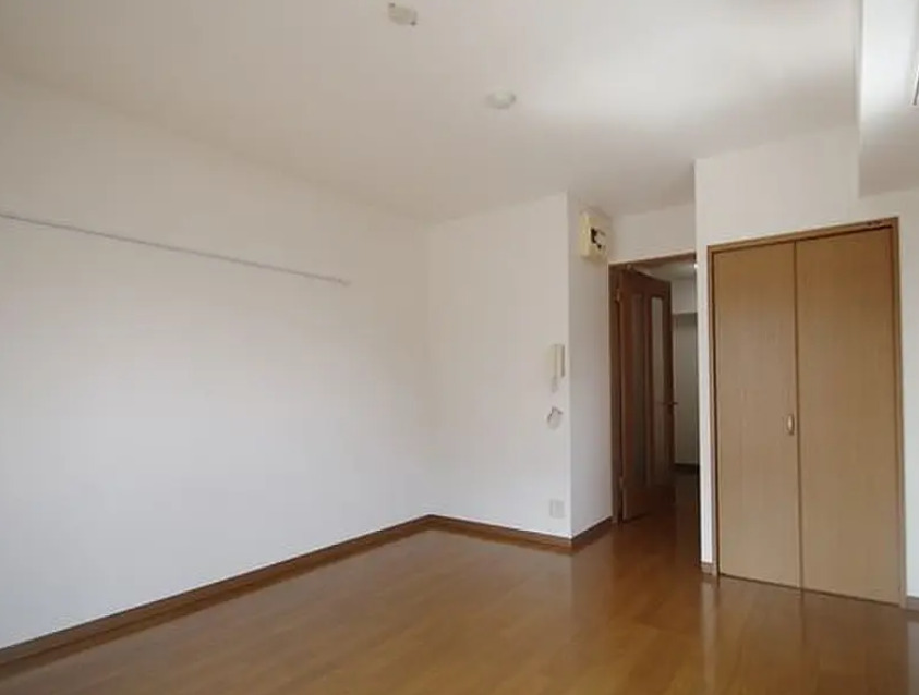 居室・リビング　別号室参考写真