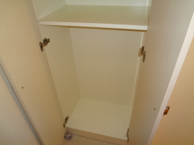 収納　シューズボックス