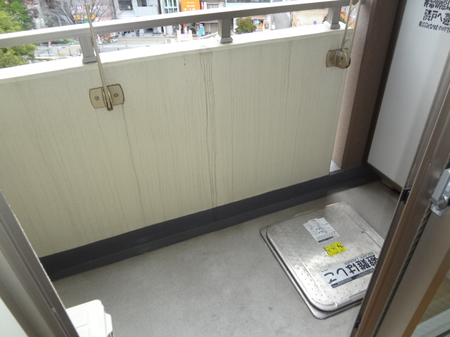 バルコニー　バルコニー