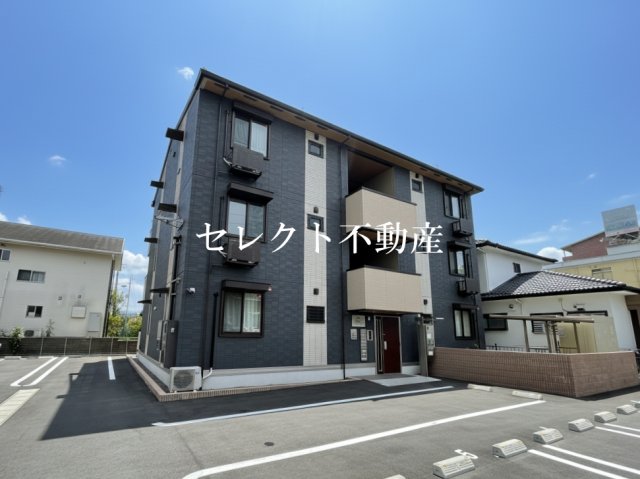 建物外観　【アクシス】