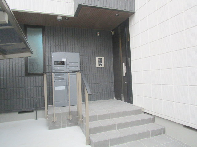 エントランス　★オートロック★