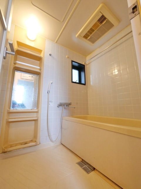 バス・シャワールーム　※別部屋参考写真です