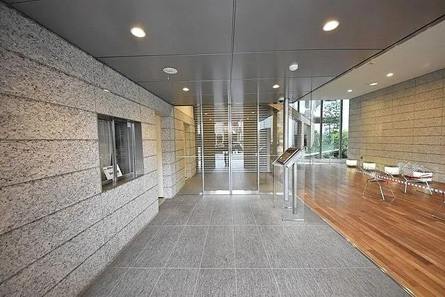 バルコニー　■モニタ付インターホン