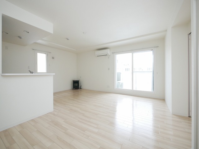 居室・リビング　広々としたリビングです♪