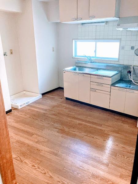 居室・リビング　同タイプ別部屋の写真です。