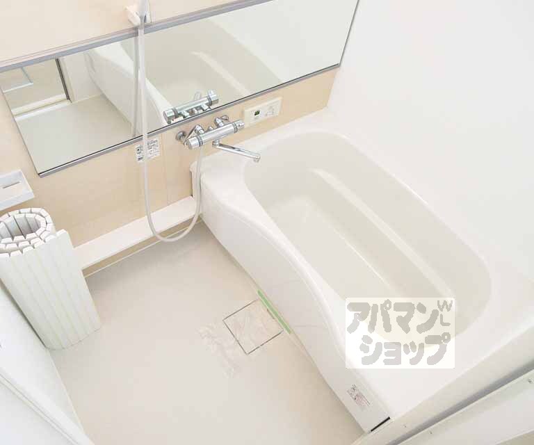 バス・シャワールーム　とっても綺麗。