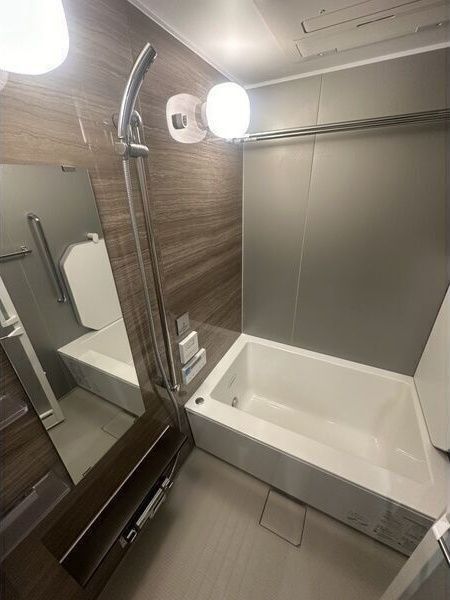 バス・シャワールーム　同マンションの別部屋内装となります