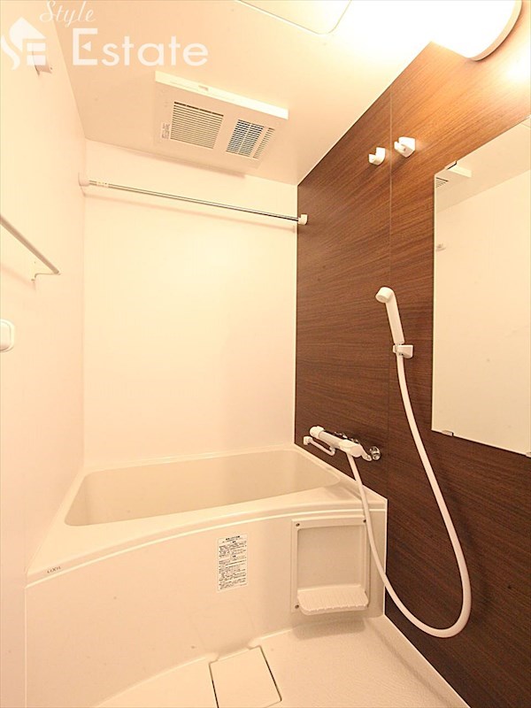 バス・シャワールーム　バスルーム