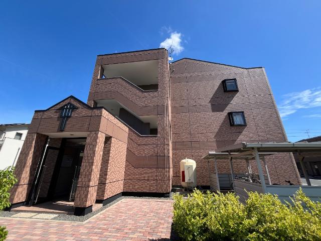 建物外観　外観写真（昼）