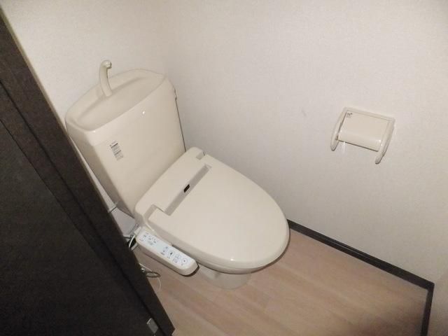 トイレ　※建物内の同タイプイメージです。