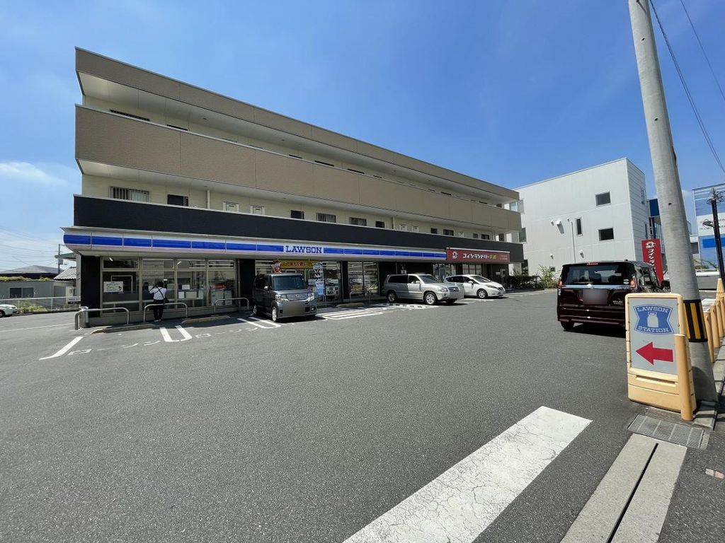 コンビニ　ローソンさいたま桜道場一丁目店（コンビニ）まで590m